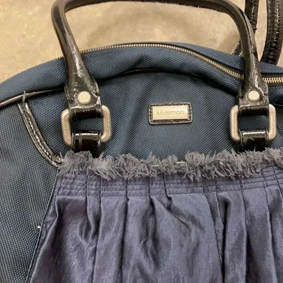 Vintage  lululemon gym bag - Picture 9 of 11